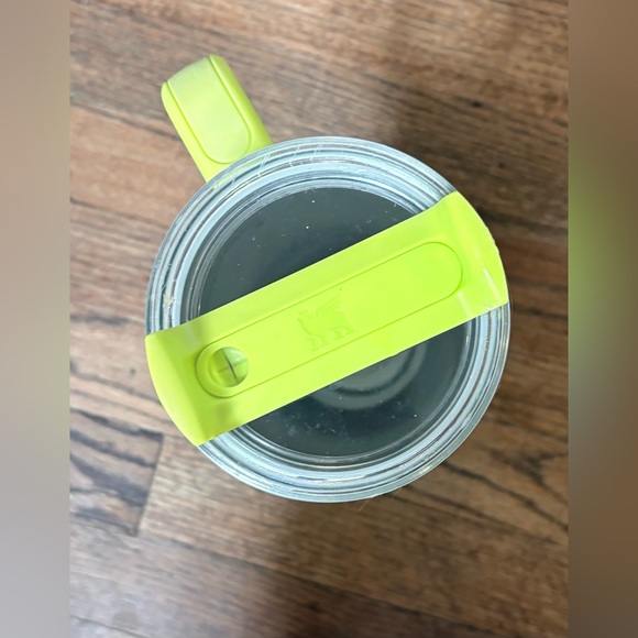 Stanley 40 Ounce Tumbler - White/Green - Picture 5 of 6